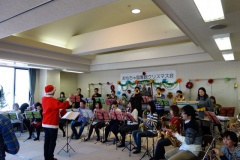 おもちゃ図書館クリスマス会ミニコンサート